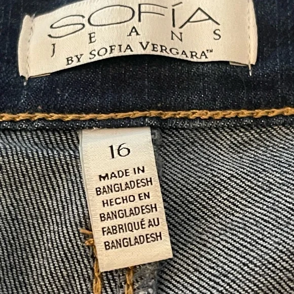 Sofia Vergara capri jeans 16 - Picture 6 of 7